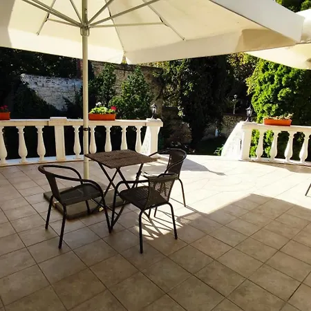 Guest house Okszi Vendeghaz *